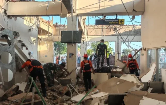 Ministers Visit NTT to Oversee Earthquake Relief Operations