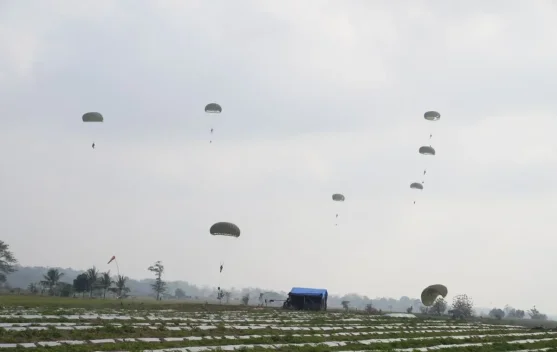 Super Garuda Shield 2026 Showcases Multinational Airborne Precision in Baturaja