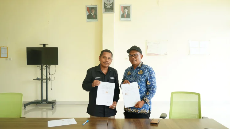 RRI Entikong dan Puskesmas Entikong Tanda Tangan Kerja Sama Program Siaran