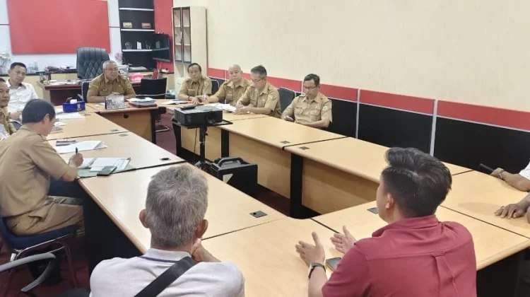 Puluhan Penyalur BBM di Sanggau Gelar Aksi Damai