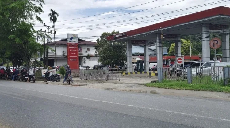 Warganya Panic Buying, Pemkab Sanggau: BBM Cukup