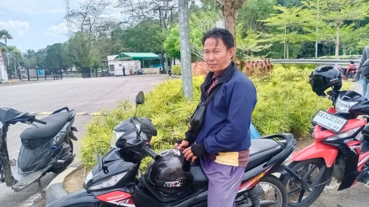 Ramadan, Penghasilan Ojek Motor di Perbatasan Turun
