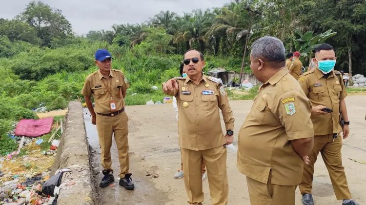 Bupati Sanggau Tinjau Pengelolaan Sampah di TPA Sungai Kosak