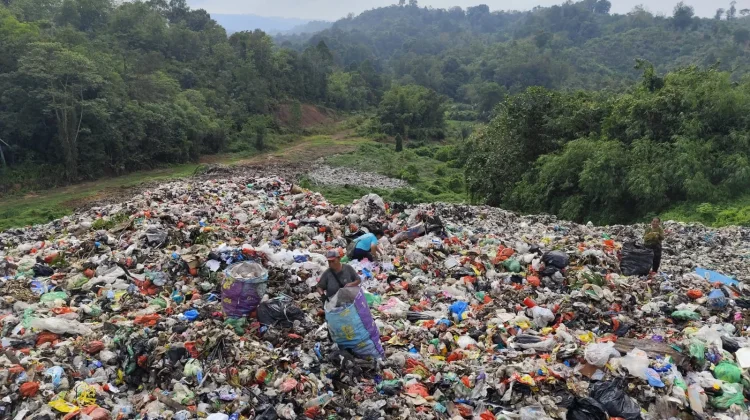Warga Sanggau Diminta Pilah Sampah sebelum Masuk TPA