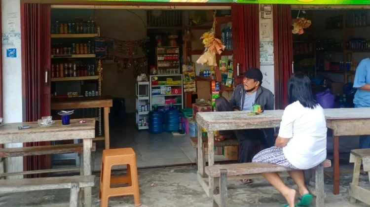 Pedagang di Terminal Entikong Keluhkan Pendapatan Berkurang