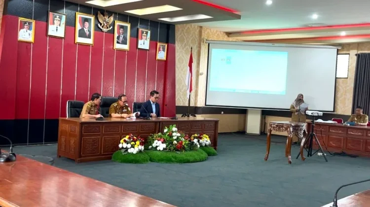 Anggaran Terbatas, Desa Sanggau Gunakan Siskeudes Online
