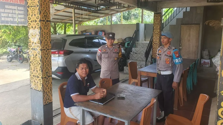 Patroli Polsek Entikong Sasar Titik Rawan Kamtibmas