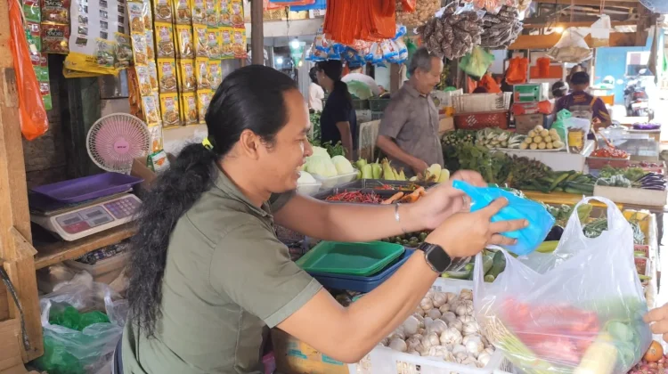 Pasca Lebaran, Harga Sayuran di Sanggau Melambung