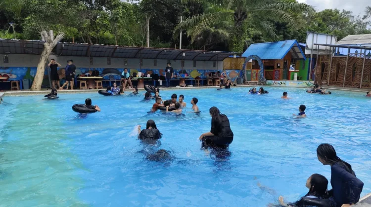 Pengunjung Ramaikan Objek Wisata My Dream Sanggau
