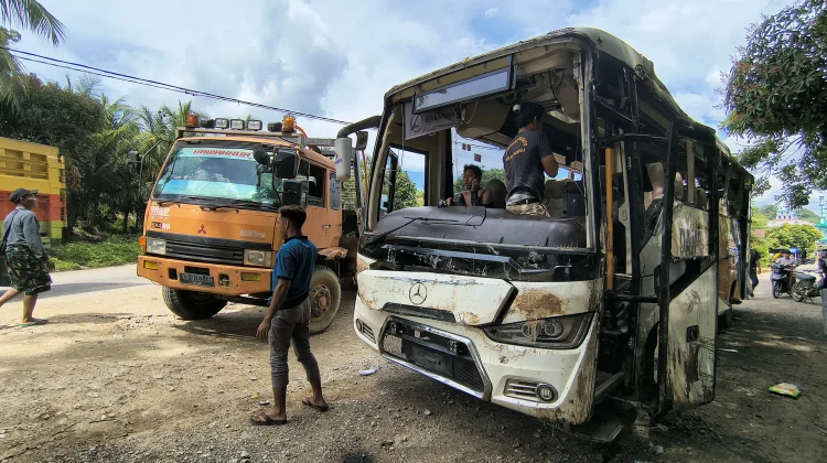 Damri Siap Tanggungjawab Korban Kecelakaan Bus di Penyeladi
