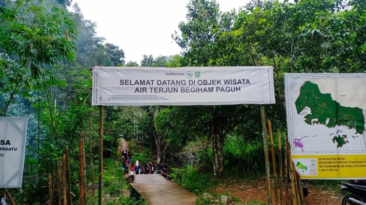 Akhir Pekan, Warga Ramaikan Objek Wisata Riam Begiham