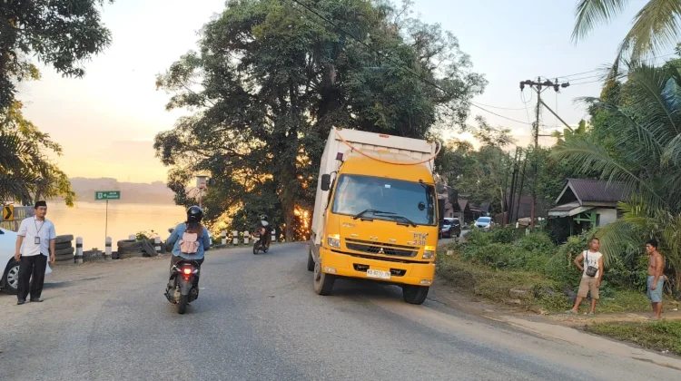 BPJN Kalbar Tinjau Tikungan Rawan Penyeladi Sanggau