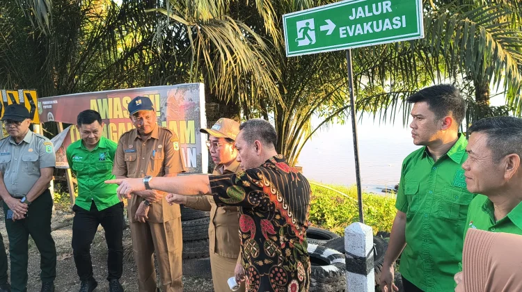 Wabup Sanggau Minta Pengawasan Muatan Kendaraan Diperketat