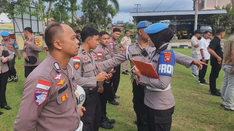 Propam Polda Kalbar Periksa Personel Polsek Entikong