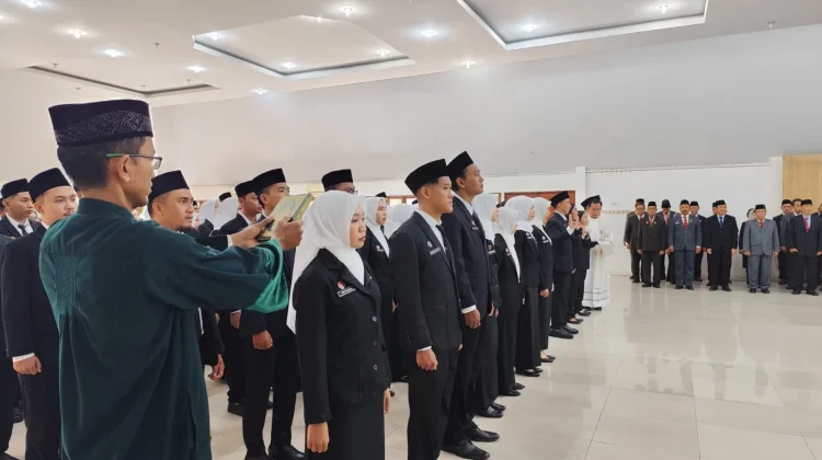 Pelantikan 146 ASN Fungsional Sanggau Perkuat Investasi SDM