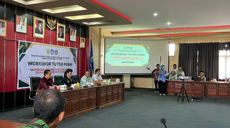 Workshop PKBM Sanggau Tingkatkan Kompetensi Tutor