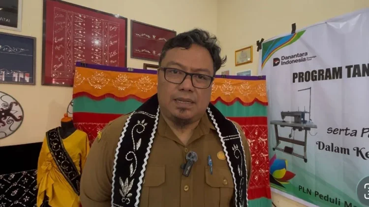 Disperindagkop Sanggau: Pemasaran Kain Kalengkang Sanggau Terus Diperkuat