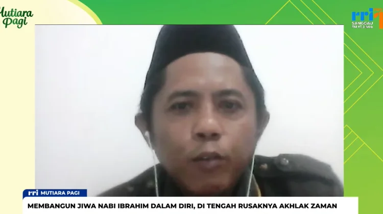 Adab dan Akhlak sebagai Cerminan Jati Diri Muslim