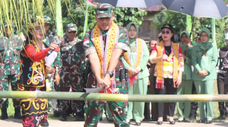 TMMD Ke-128 Kodim Sanggau Resmi Ditutup, Perkuat Pembangunan Daerah