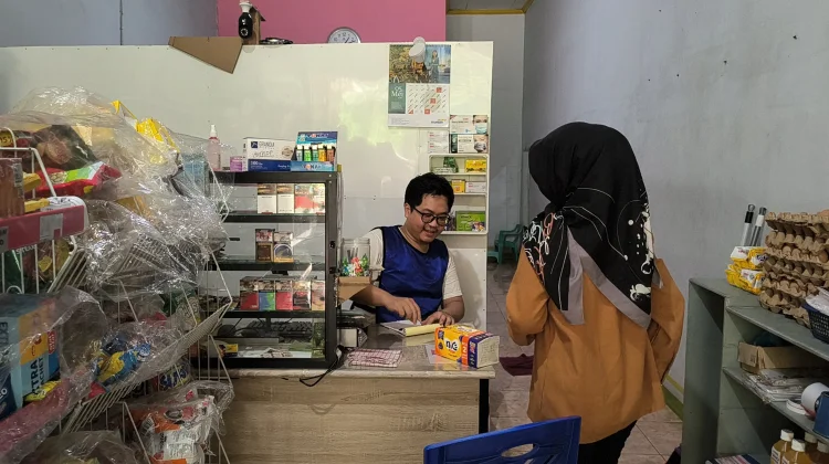 Rupiah Melemah, Pelaku Usaha Kecil di Sanggau Mulai Tertekan