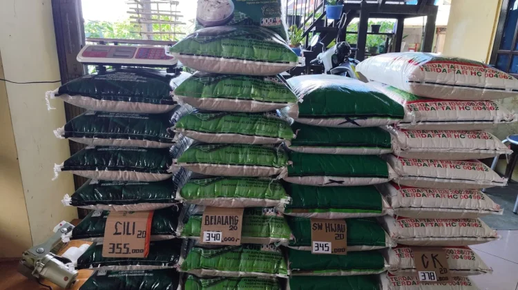 Harga Beras Premium di Sanggau Naik
