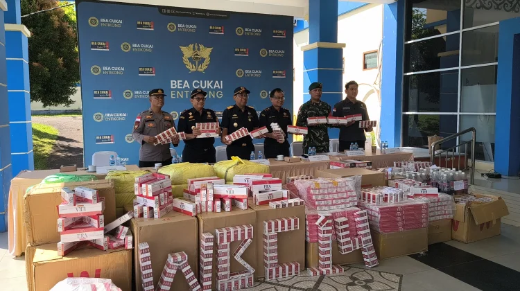 Bea Cukai Entikong Gandeng Warga Awasi Jalur Tikus