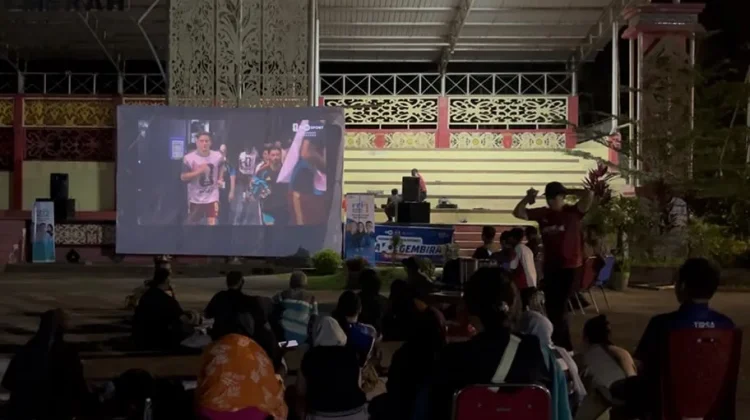 Warga Sanggau Apresiasi Nobar Piala Dunia yang digelar RRI