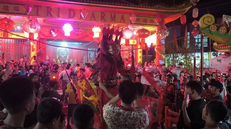 Antusias Warga Padati HUT ke-141 Kelenteng Tri Dharma Sanggau