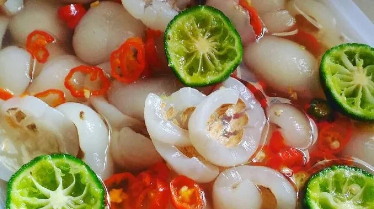 Tips Membuat Rujak Rambutan yang Segar dan Menggugah Selera