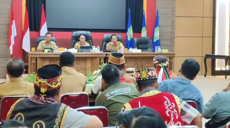 Susana Beri Ultimatum PT PTLJ Soal Plasma