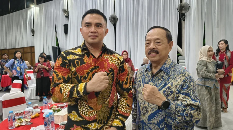 Bupati Ontot Ajak Kapolres Bersinergi Bangun Sanggau