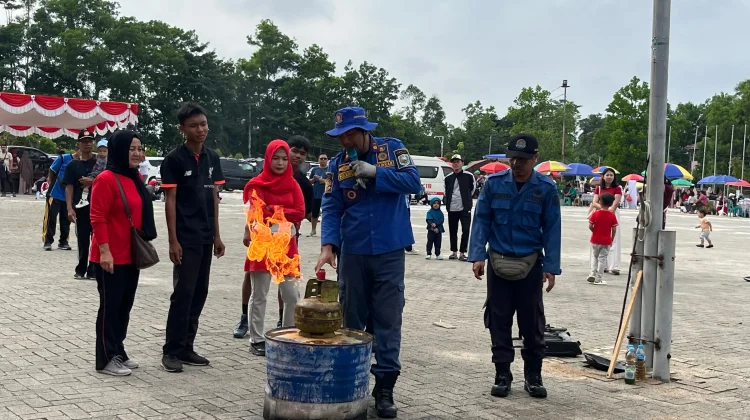 Damkar Sanggau Tingkatkan Edukasi Pencegahan Kebakaran