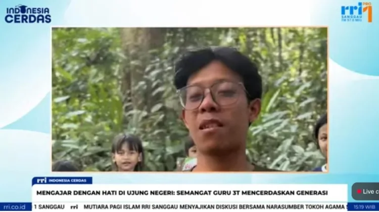 Keberadaan Listrik dan Teknologi Jadi Ujian Berat Guru Pedalaman