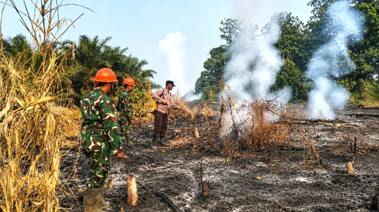 Dua Titik Panas Kembayan Padam, Polisi Cegah Api Meluas