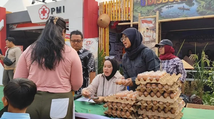 Bazar Telur Disbunnak Sanggau Serap Pasokan Peternak Lokal
