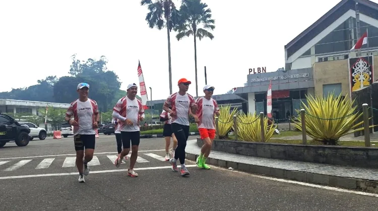 Konjen RI-Kuching: Lari Lintas Batas Perkuat Persahabatan Indonesia-Malaysia