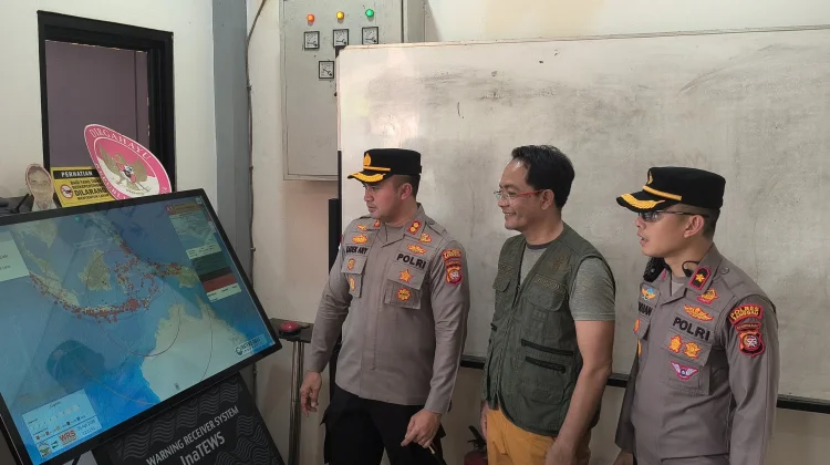 Puluhan Anggota Brimob Perkuat Penanganan Karhutla di Sanggau