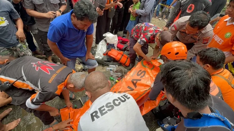 Korban Tenggelam di Riam Laverna Sanggau Ditemukan Meninggal Dunia