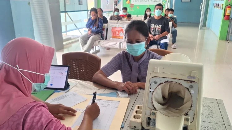 Ratusan Penderita ISPA Ditemukan oleh Puskesmas Entikong