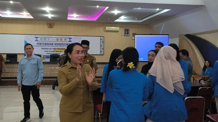 Wabup Sanggau Minta Mahasiswa PLP2 Edukasi Bahaya Karhutla