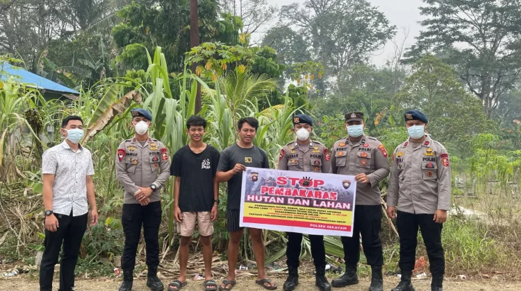 Polsek Sekayam Gencarkan Pencegahan Karhutla di Perbatasan