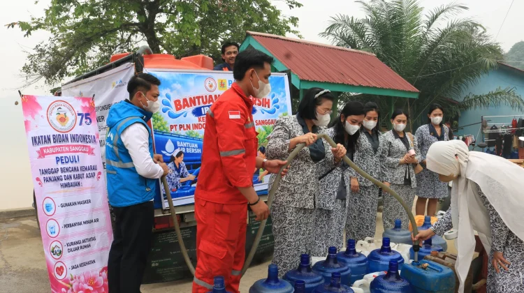 PLN IPUBP Sanggau Gandeng IBI Distribusikan Air Bersih