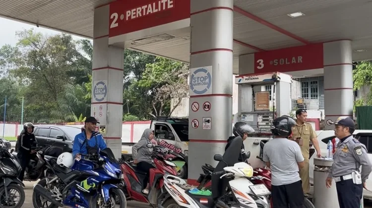 Satgas BBM Bergerak, Tinjau Distribusi di SPBU Engkayas