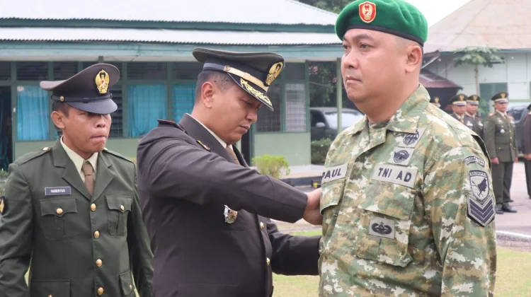 Puluhan Prajurit Kodim Sanggau Naik Pangkat