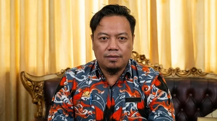 Dekranasda Sanggau Dorong Batik Sabang Merah Lebih Kekinian