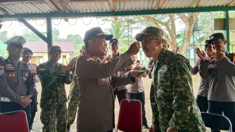 TNI-Polri Perkuat Sinergi Keamanan Perbatasan Entikong