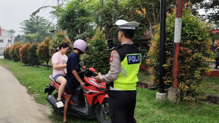 Tilang Manual dan ETLE Diterapkan dalam Operasi Gabungan Sanggau