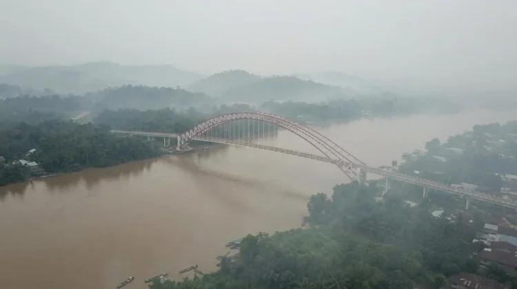 Kualitas Udara Sanggau Berbahaya akibat Kabut Asap Kiriman
