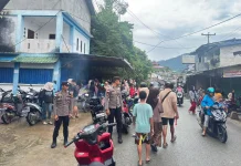 Polsek Entikong Imbau Warga Hati-hati Beraktifitas di Pasar
