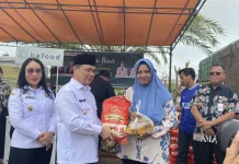 Pasar Murah Pemprov Kalbar Tekan Inflasi di Sanggau